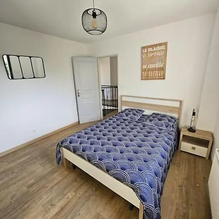 Holiday home Droite Maison Individuelle 4 Et 1 Garage Rouen